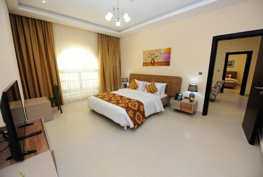 Al Mansour Park-Inn Hotel & Apartments
