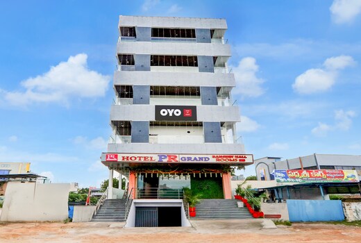 Hotel O PR GRAND