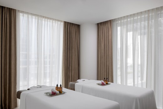 Staybridge Suites DUBAI BUSINESS BAY, an IHG hotel