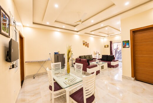 Cottage Glade 2BHK Dehradun by Homeyhuts