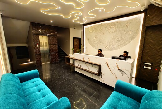 Babylon Hotel