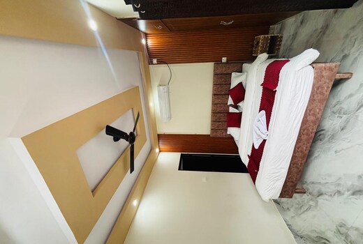 Urban Oak Homestay