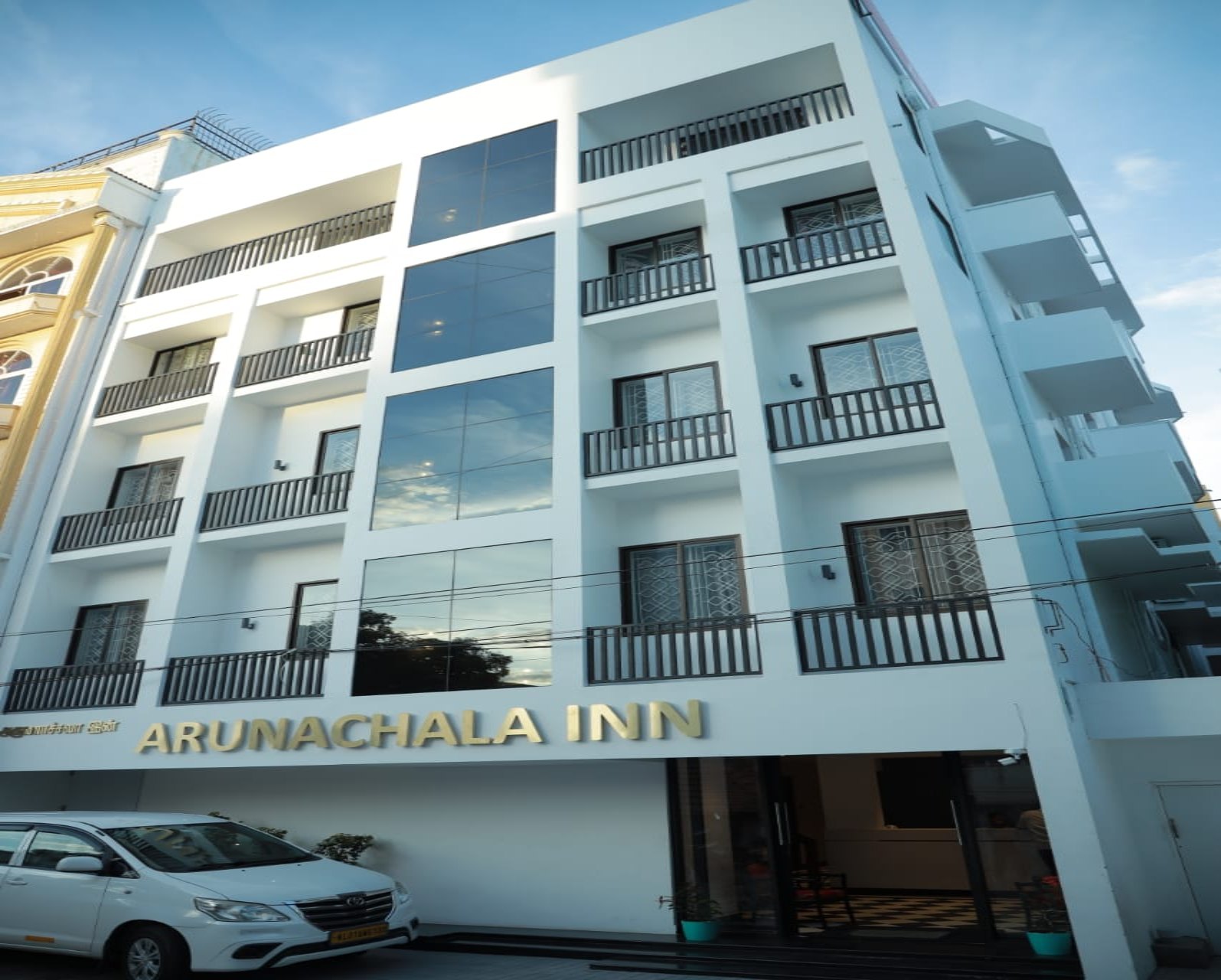 ARUNACHALA INN