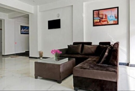 Hotel Vivan Suites by GRB