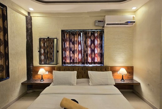 Mount Bungalows 6 bhk luxury private pool Villa