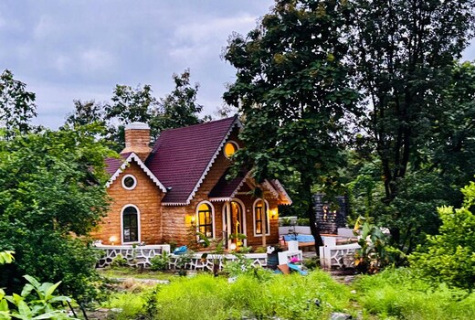 Stone Haven 1BHK with Pool Castle