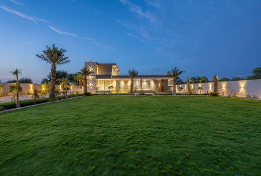 Luxury Yohaan Farm w Pool Lawn BBQ