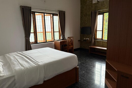 Chithira House Tranquil Holiday Home
