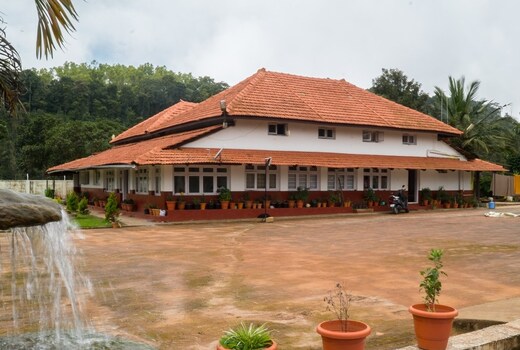 Katikan Homestay | Rooms & Caretaker