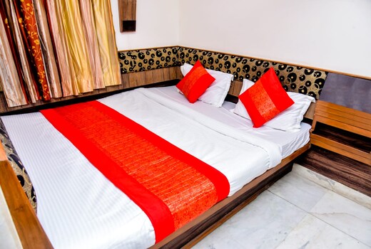 Hotel Cottage Crown Plaza