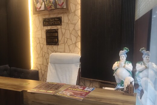 Hotel Priyanshi Palace & Restaurant