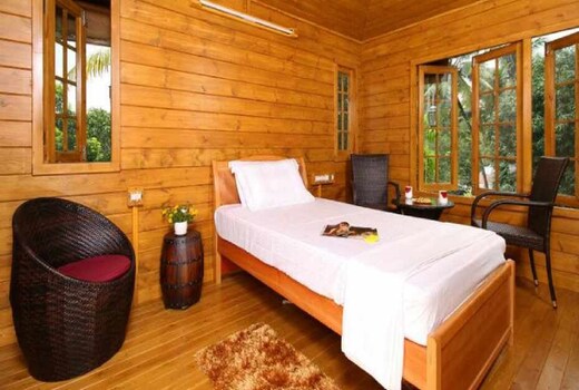 woodhive serviced villa