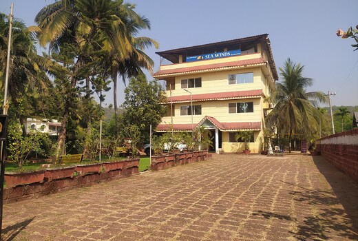 Sea Winds Hotel Guhagar