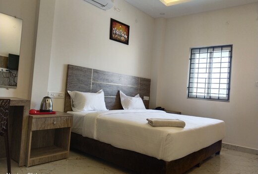 Redstone Service Apartment-Aminjikarai