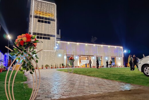 Cosmos Hotel & Banquet