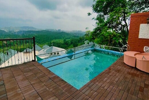 Shah villa In Royal Palm