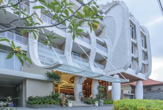 Bedrock Hotel Kuta