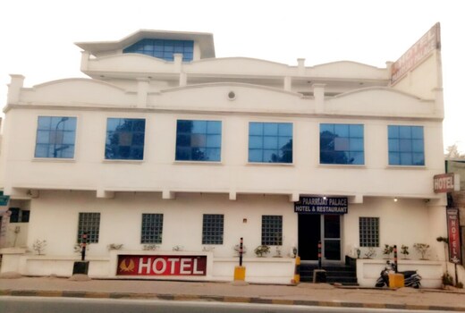 Hotel Parijat Palace