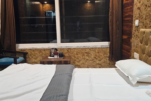 Vanshika Villa,Sarila Lodge