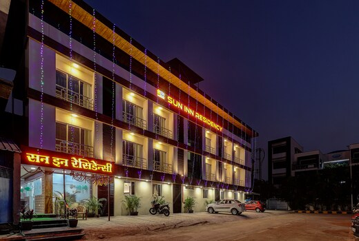 Hotel Sun Inn Residency