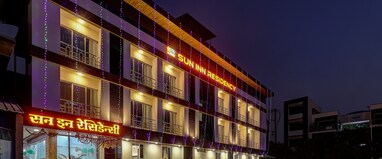 Hotel Sun Inn Residency