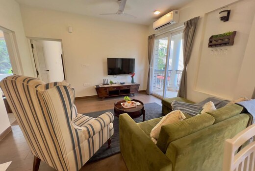 2 BHK Luxe Apt 10 mins to Vagator Common Pool