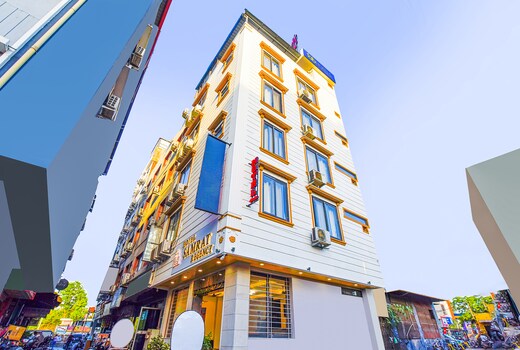 FabHotel Samrat Regency