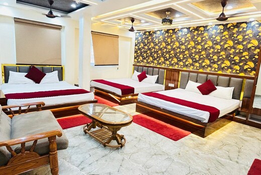 HOTEL ADITYA