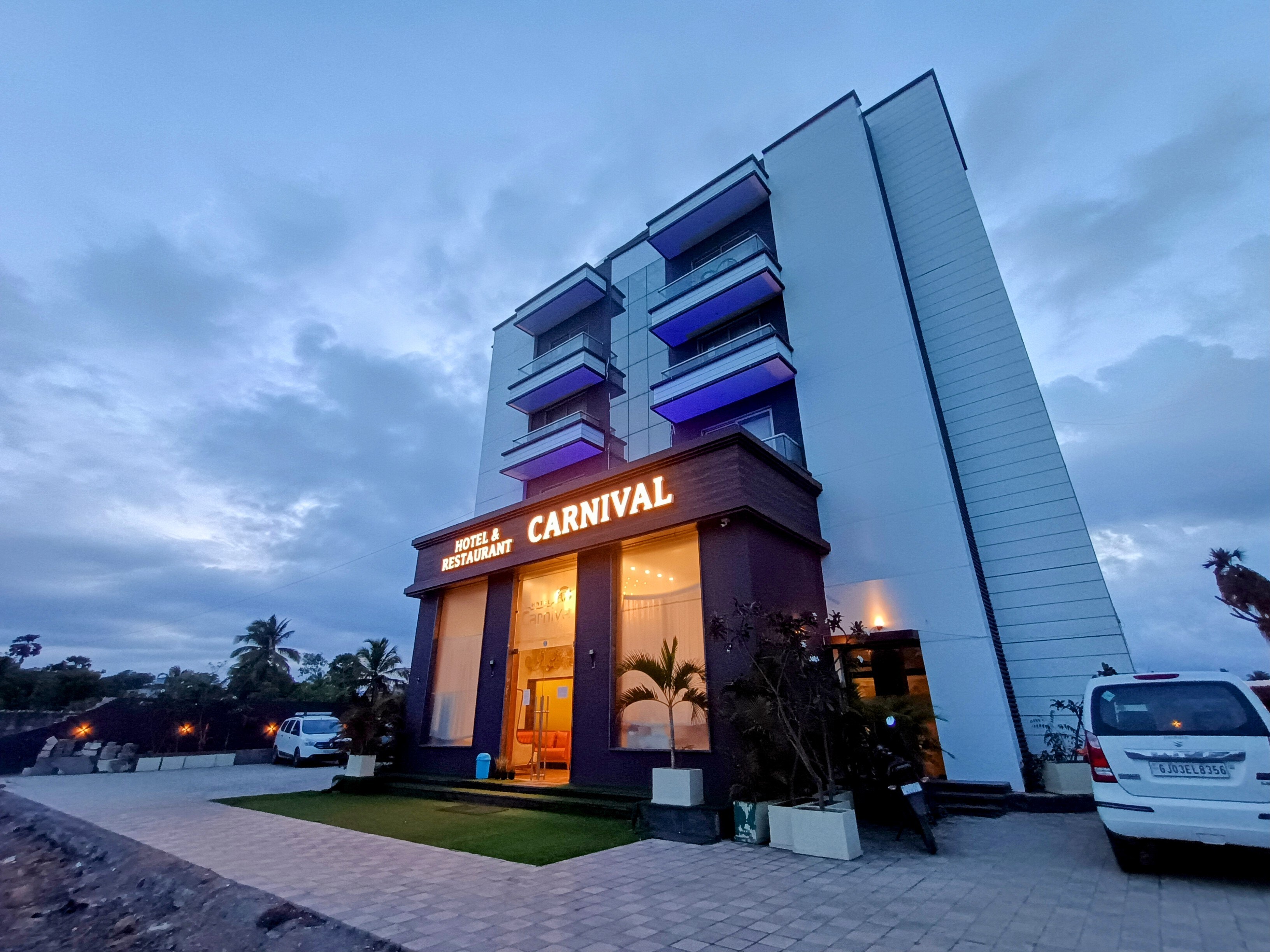 Hotel Carnival Pure Veg