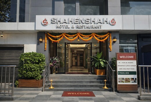 Shahenshah Hotel