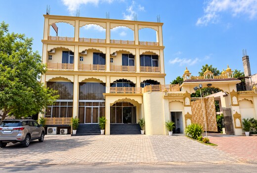 Sunshine Resort