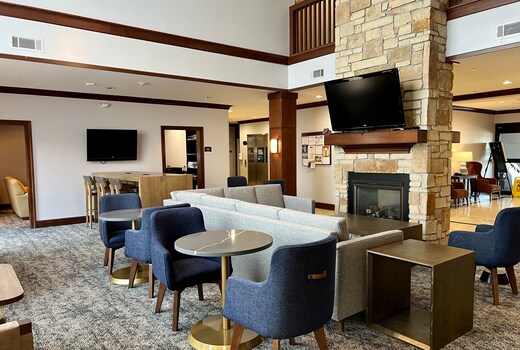 Staybridge Suites MILWAUKEE WEST-OCONOMOWOC, an IHG hotel