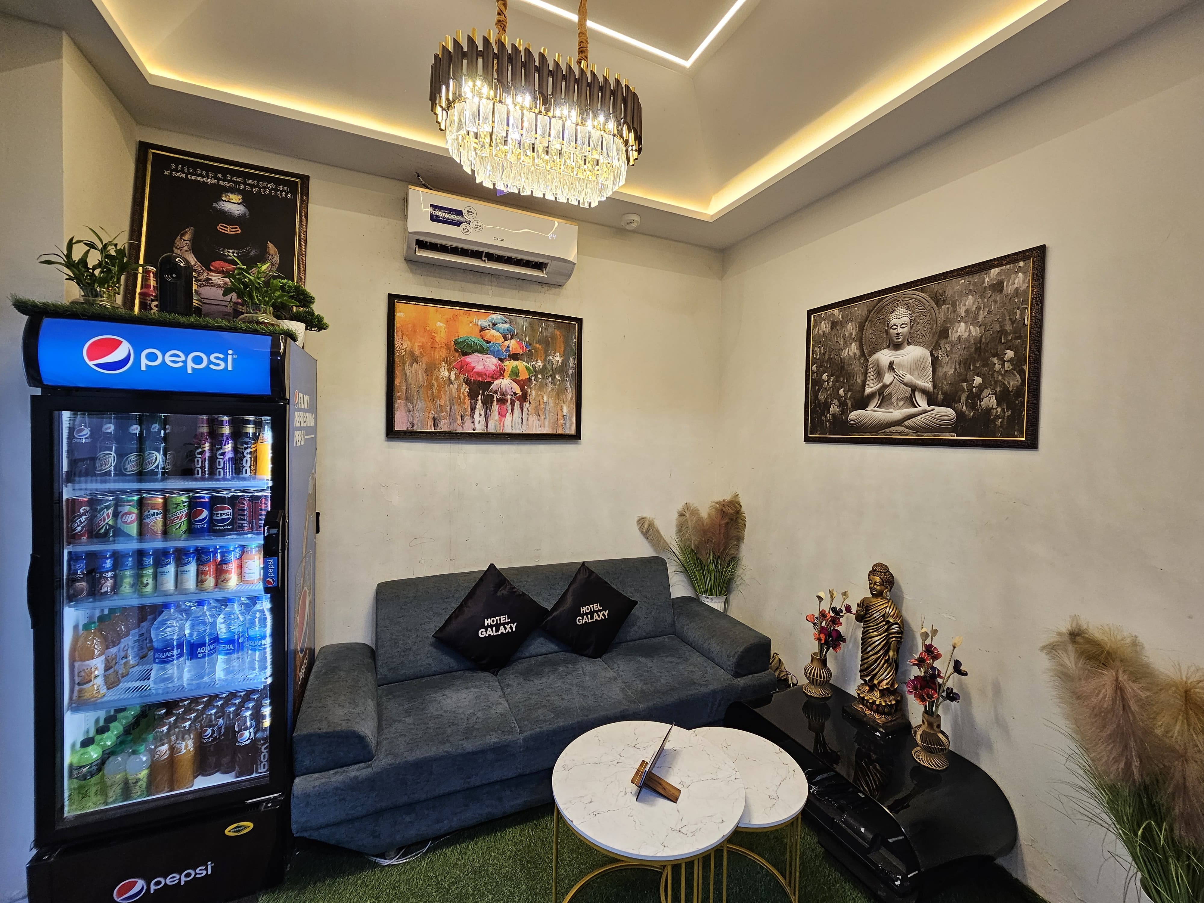 HOTEL GALAXY JAHANGIRPURA
