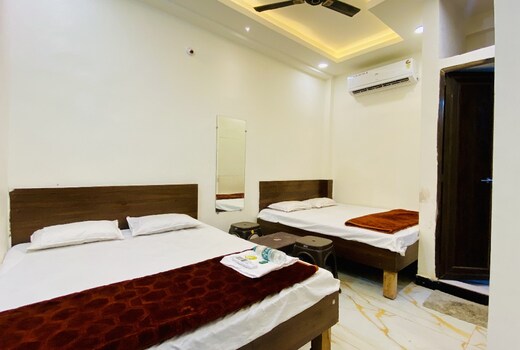 Shree Gajanand Palace
