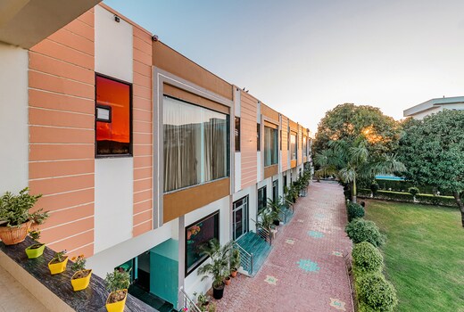 Hotel Aditya Palace