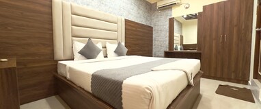 HOTEL BOSS PALACE