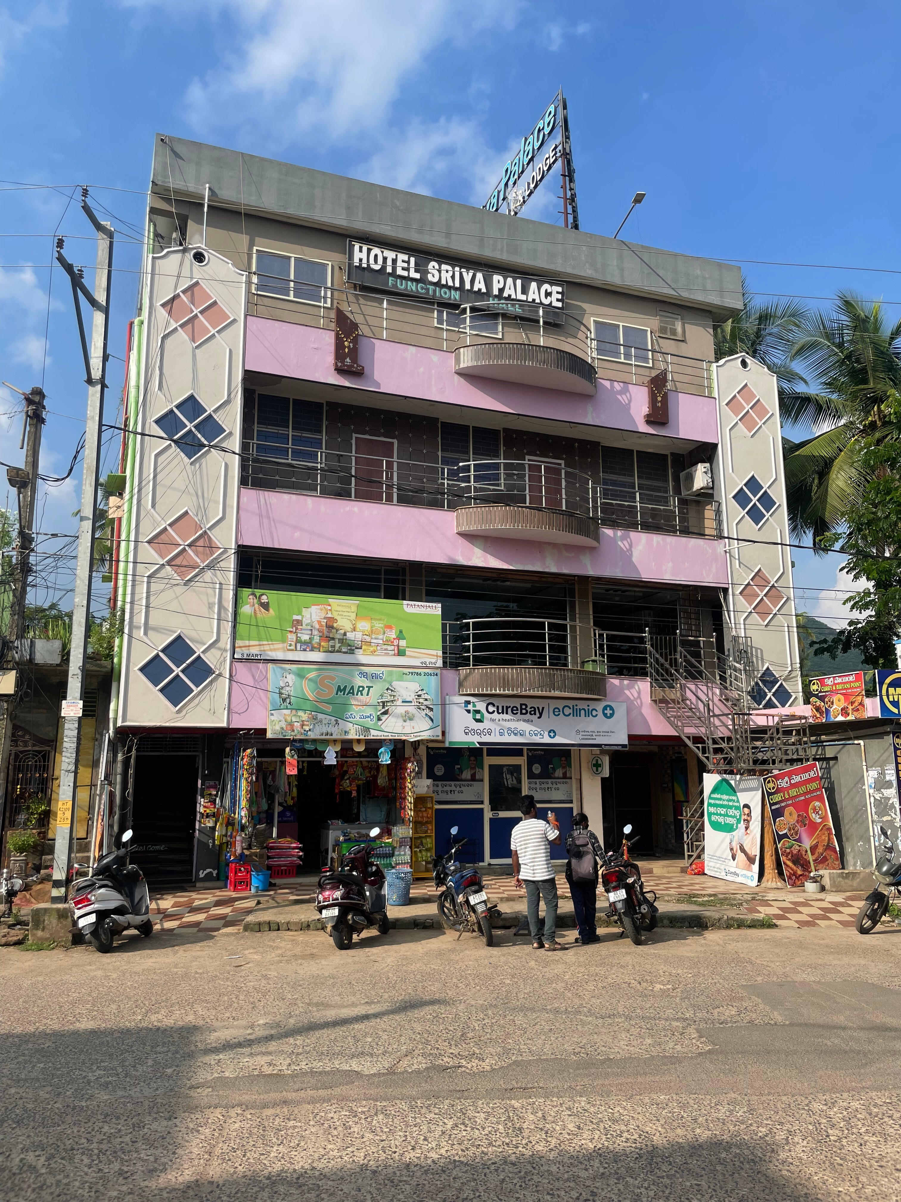 HOTEL SRIYA PALACE