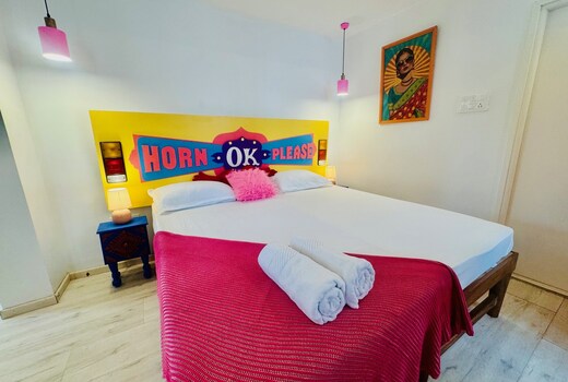 MELA 4BHK 500m to the Beach