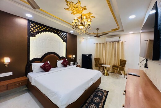 RAJWADA RESORT