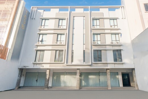 Hotel O J&B Smart Jatinegara