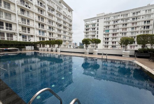 Luxury Cozy Apartments Stay at DLF
