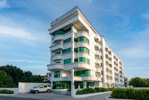 HOTEL STAAR WORLD