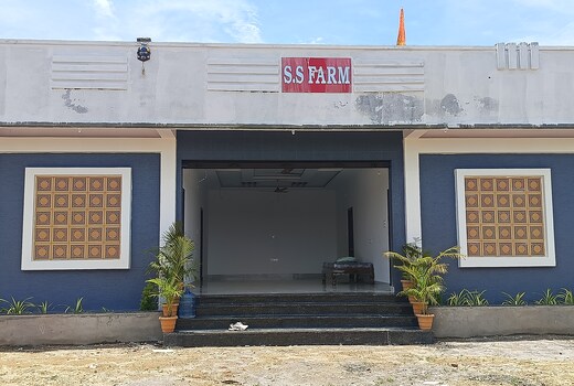 SS FARMHOUSE