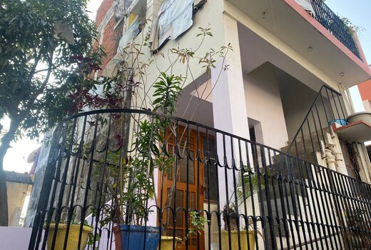 Lovely 1 Bedroom Rental Unit With Free Parking