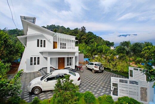 Cool Nest Pool Villa Munnar by VOYE HOMES