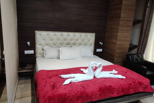 Rana's House | Rooms & Kitchen