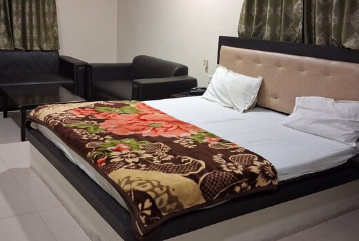 HOTEL SURYA