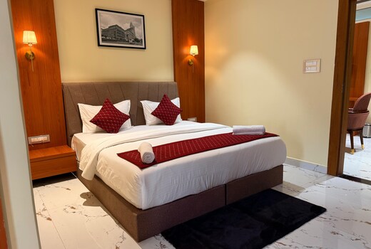 Hotel Luxuria Grand