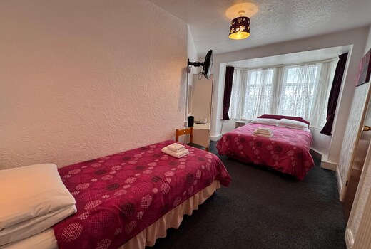 OYO Delton Hotel Blackpool Pleasure Beach
