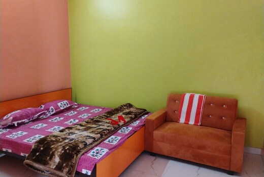 Geeta Teerth Guest House